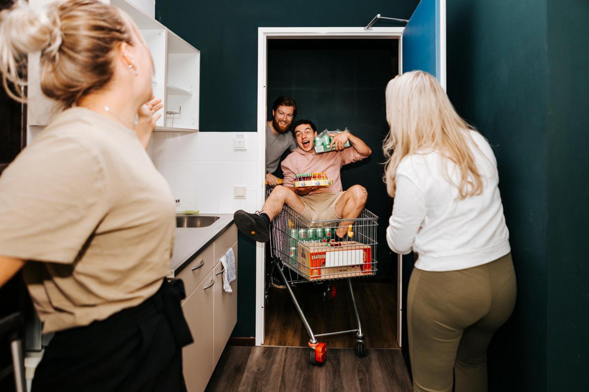 Budget 4-Person Studio
