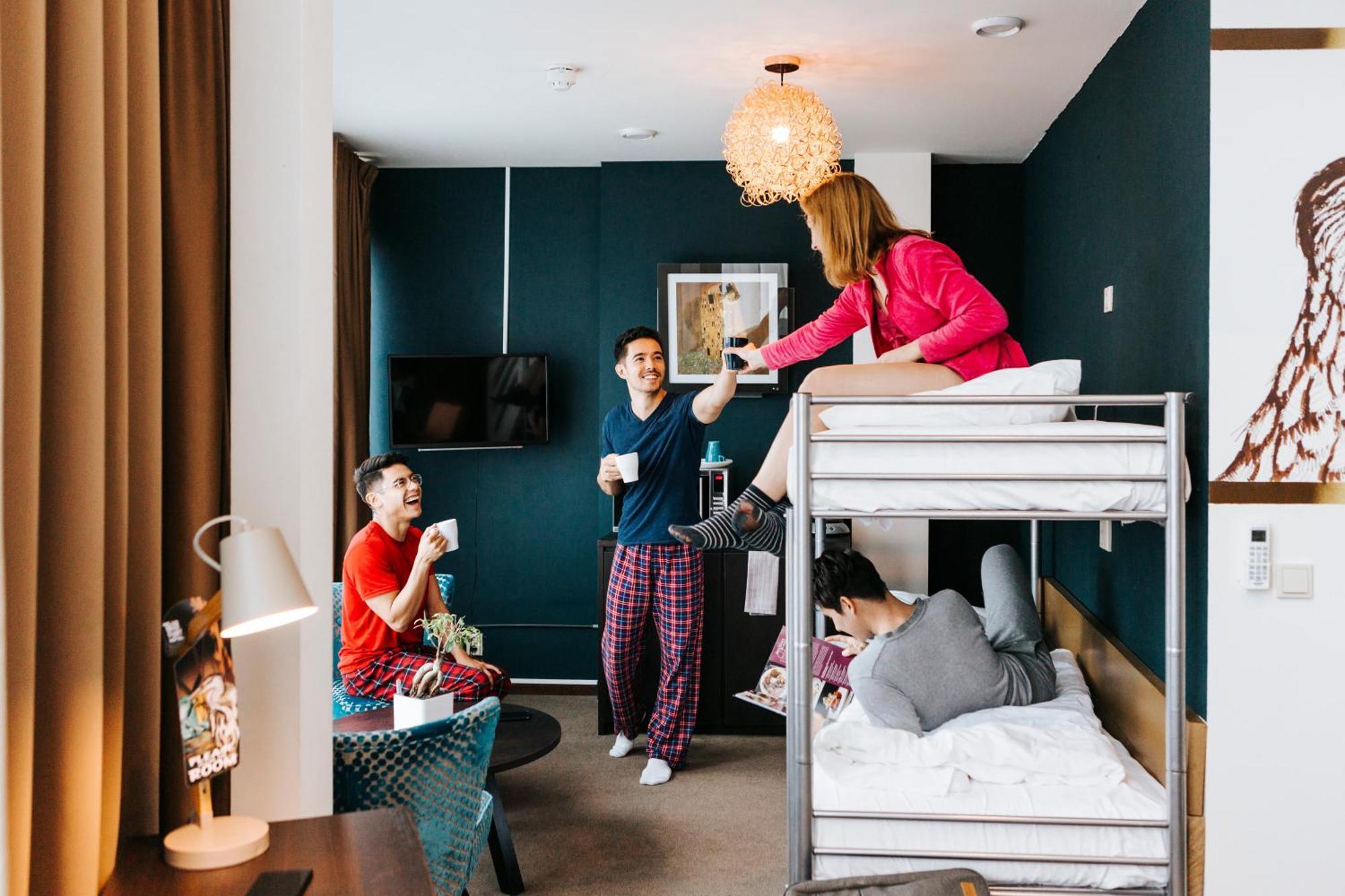 6-Person Maisonette
