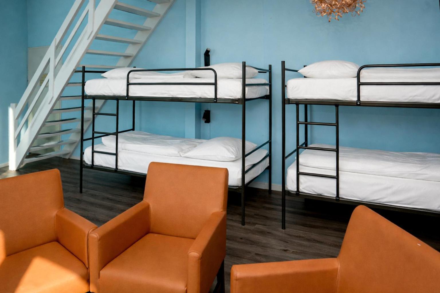 6-Person Maisonette