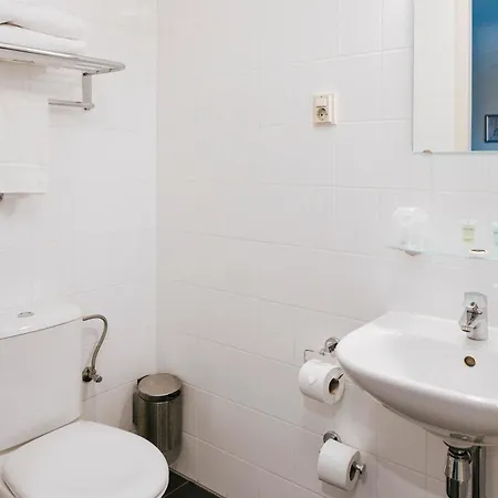 The Hague Teleport Hotel - Free Parking-3